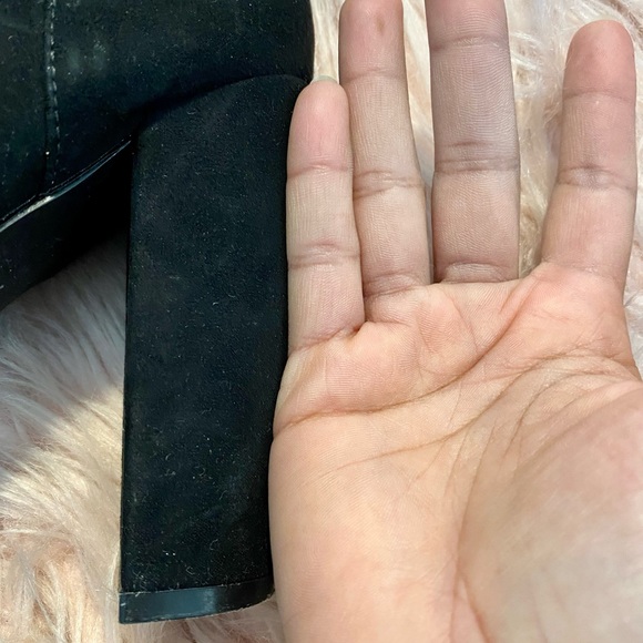 Garania Peep Toe Bootie - Picture 7 of 9